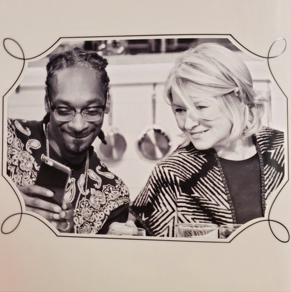 From Crook to Cook: Platinum Recipes from Tha Boss Dogg's Kitchen Book by Snoop - Picture 7 of 12